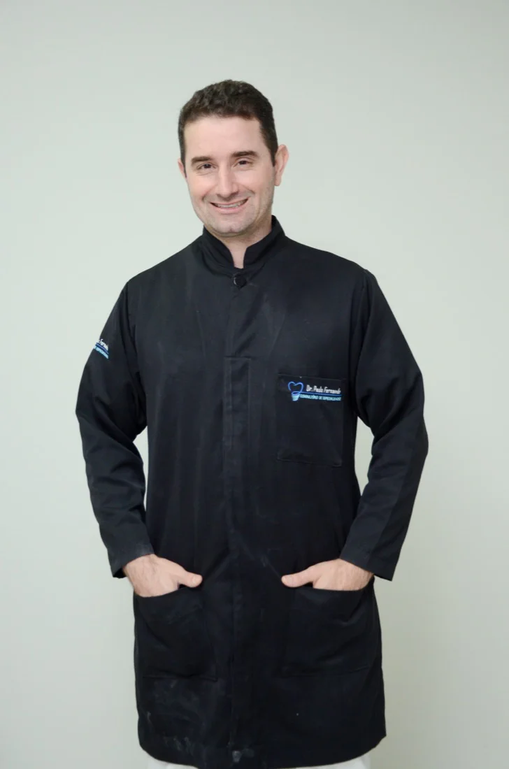 Cliente médico da MedVox em fotografia profissional